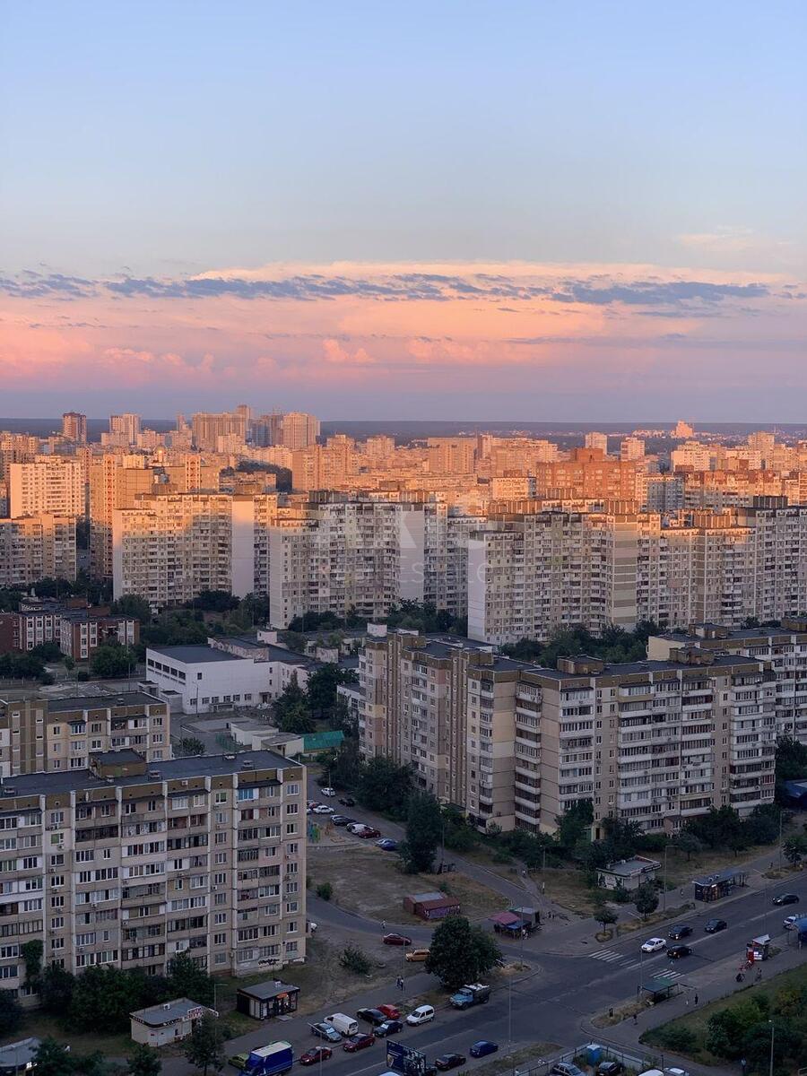 1к квартира ул. Драгоманова 6/15