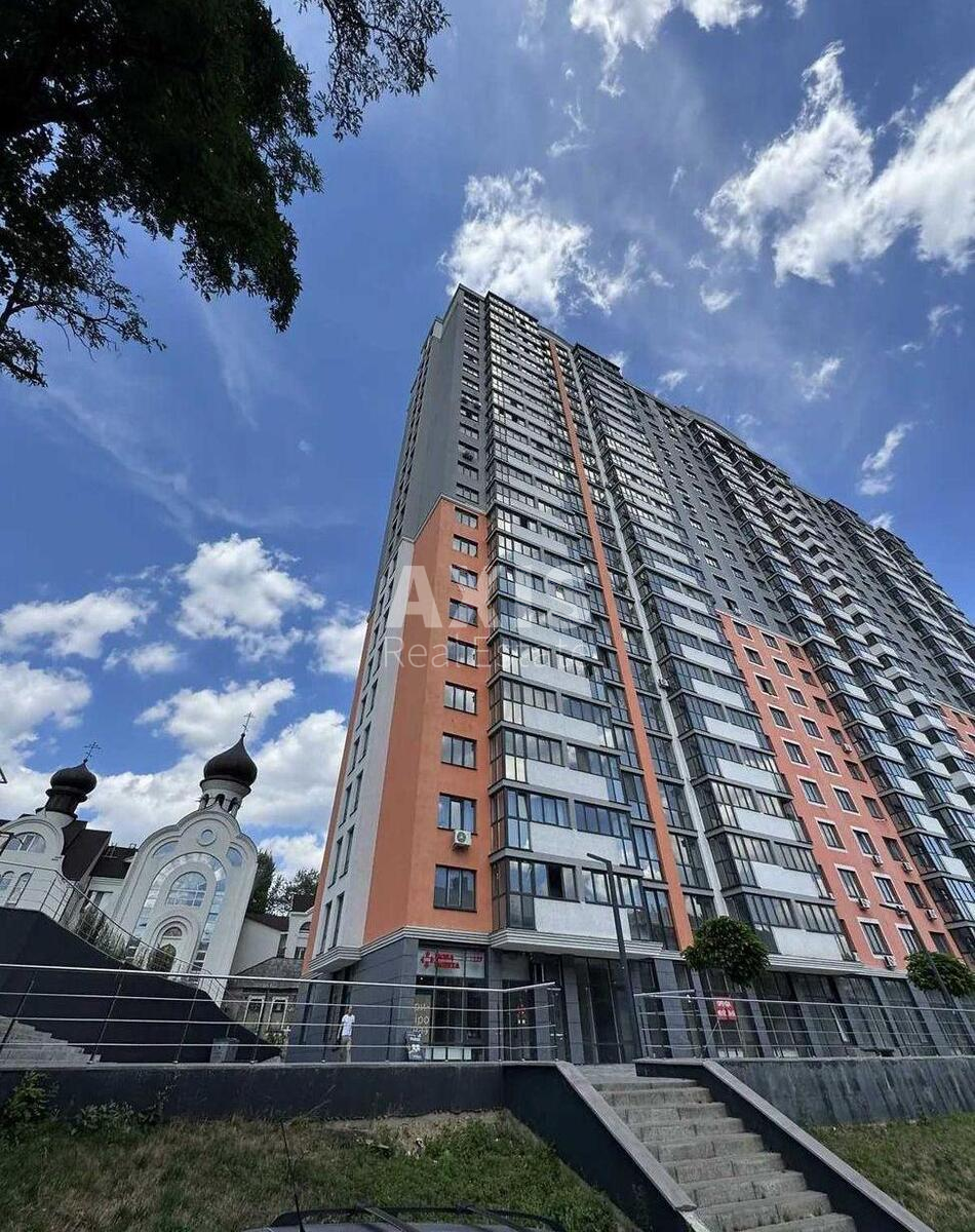 Office vul. Chornovola V'jacheslava 27, 95m2