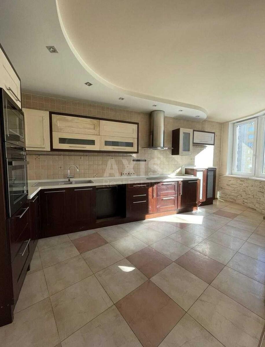 4k apartment vul. Lunachars'kogo 1060382