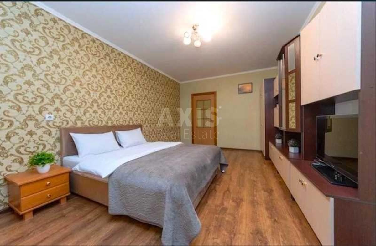 1k apartment vul. Oleny Pchilky 2Б0