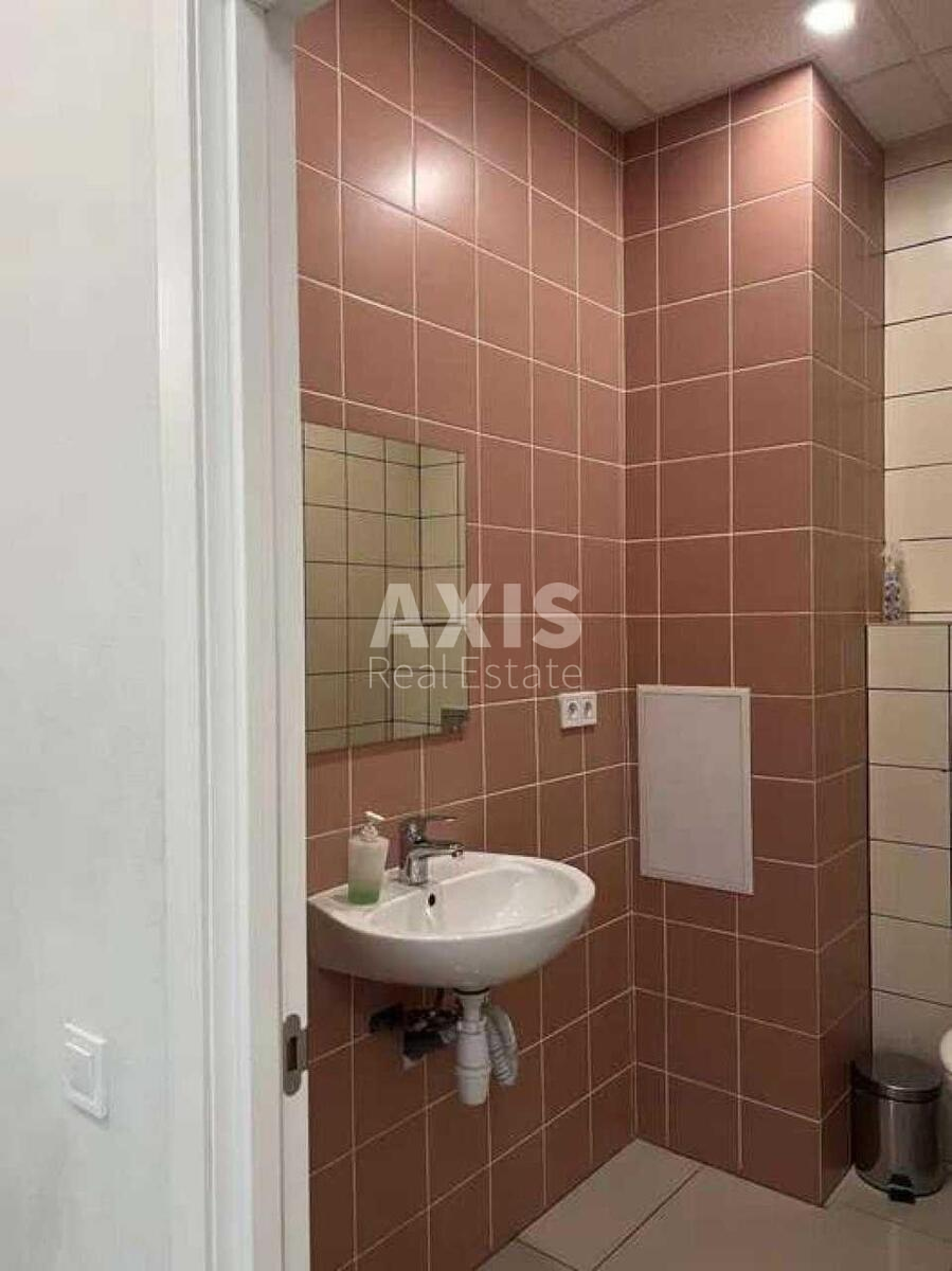 Офис ул. Василия Тютюнника 37/1, 190м26