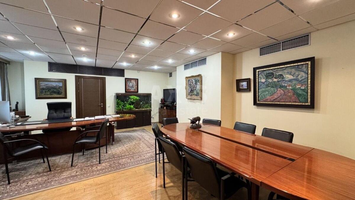 Office vul. Lastovs'kogo 5, 1100m23
