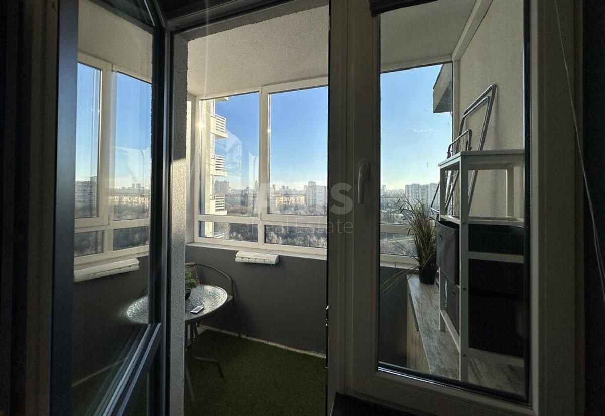 2k apartment vul. Nyzhn'okljuchova 144