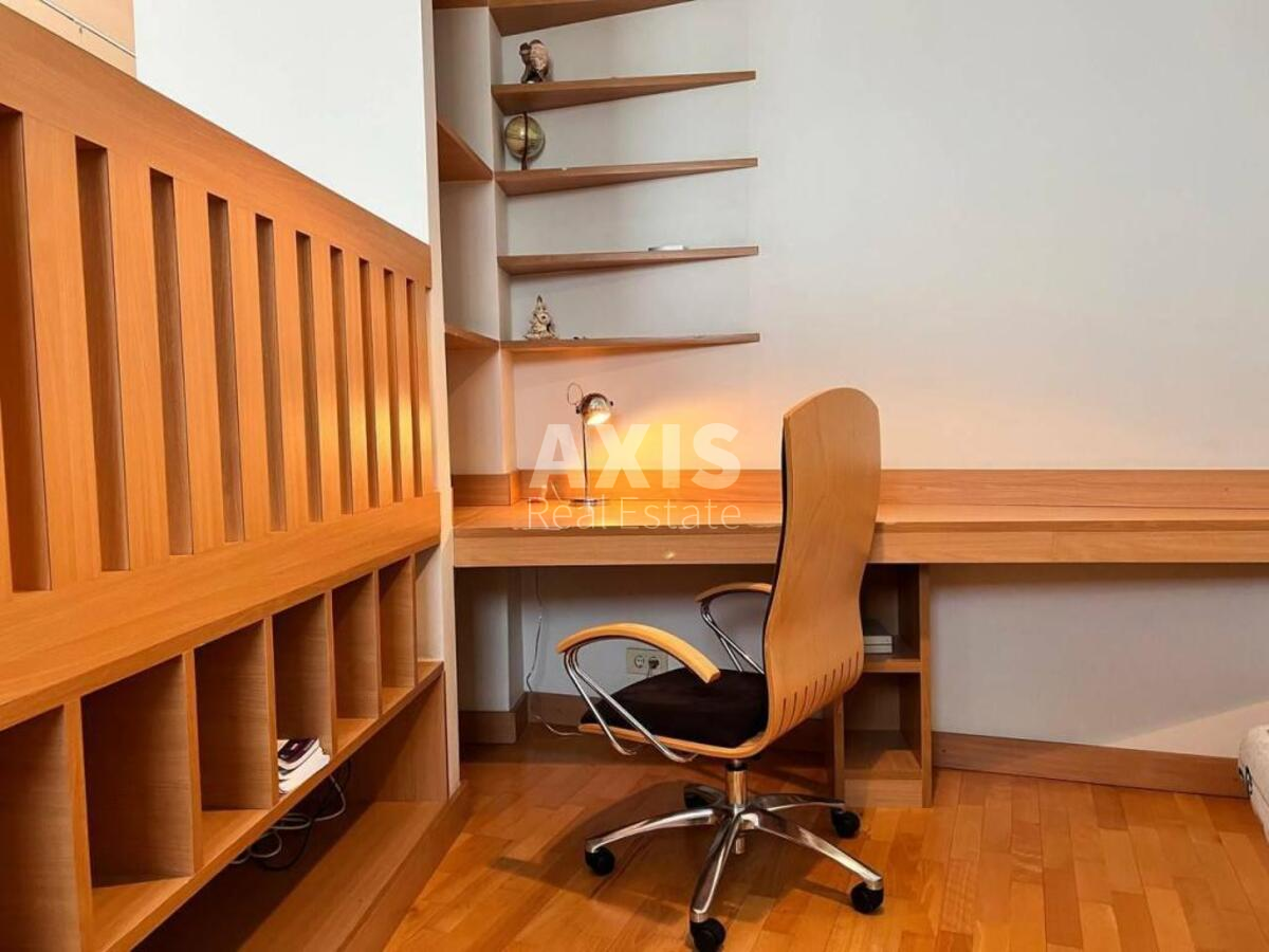 4k apartment vul. Botkina 44
