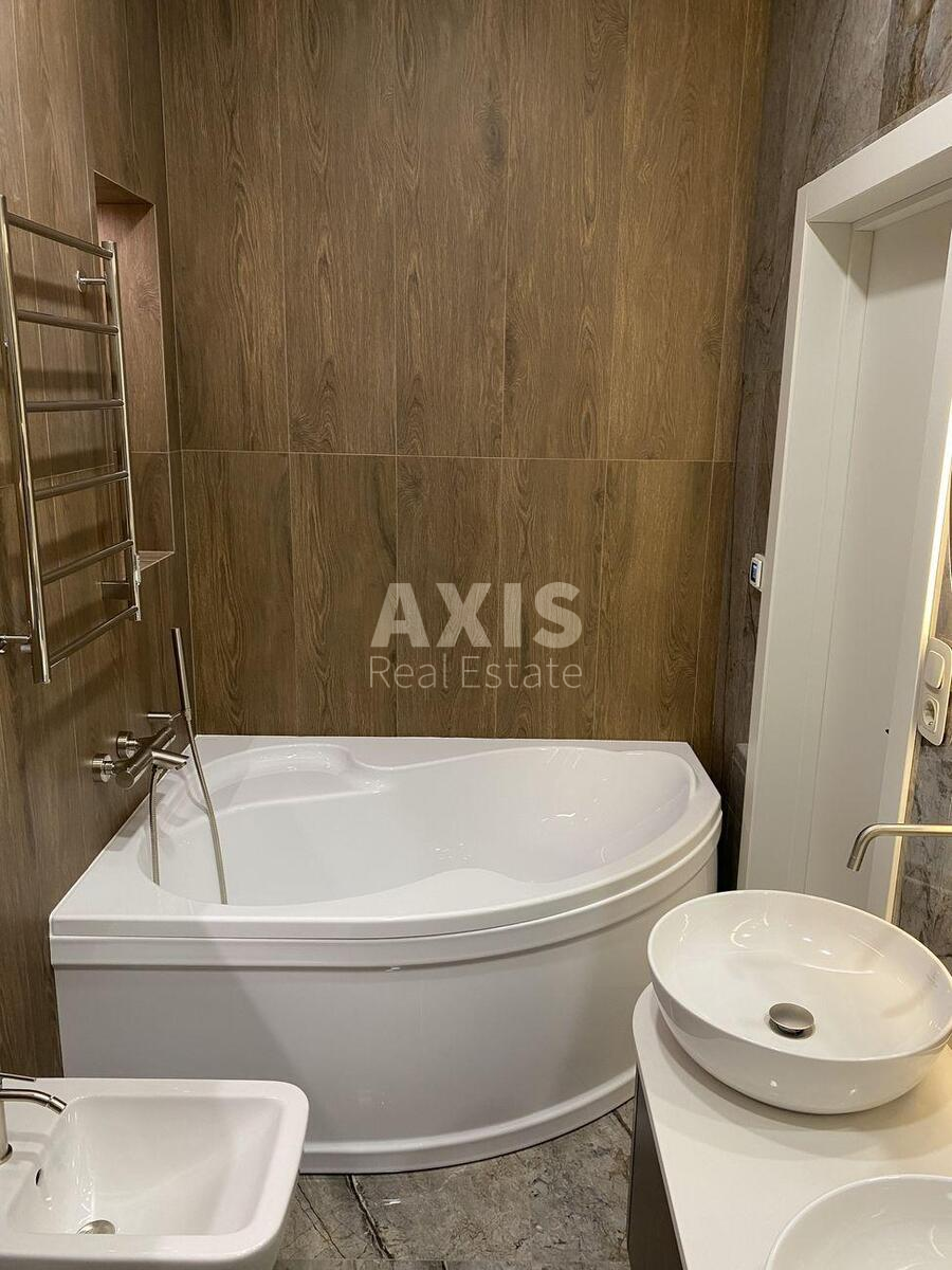 4k apartment vul. Strutyns'kogo Sergija 27