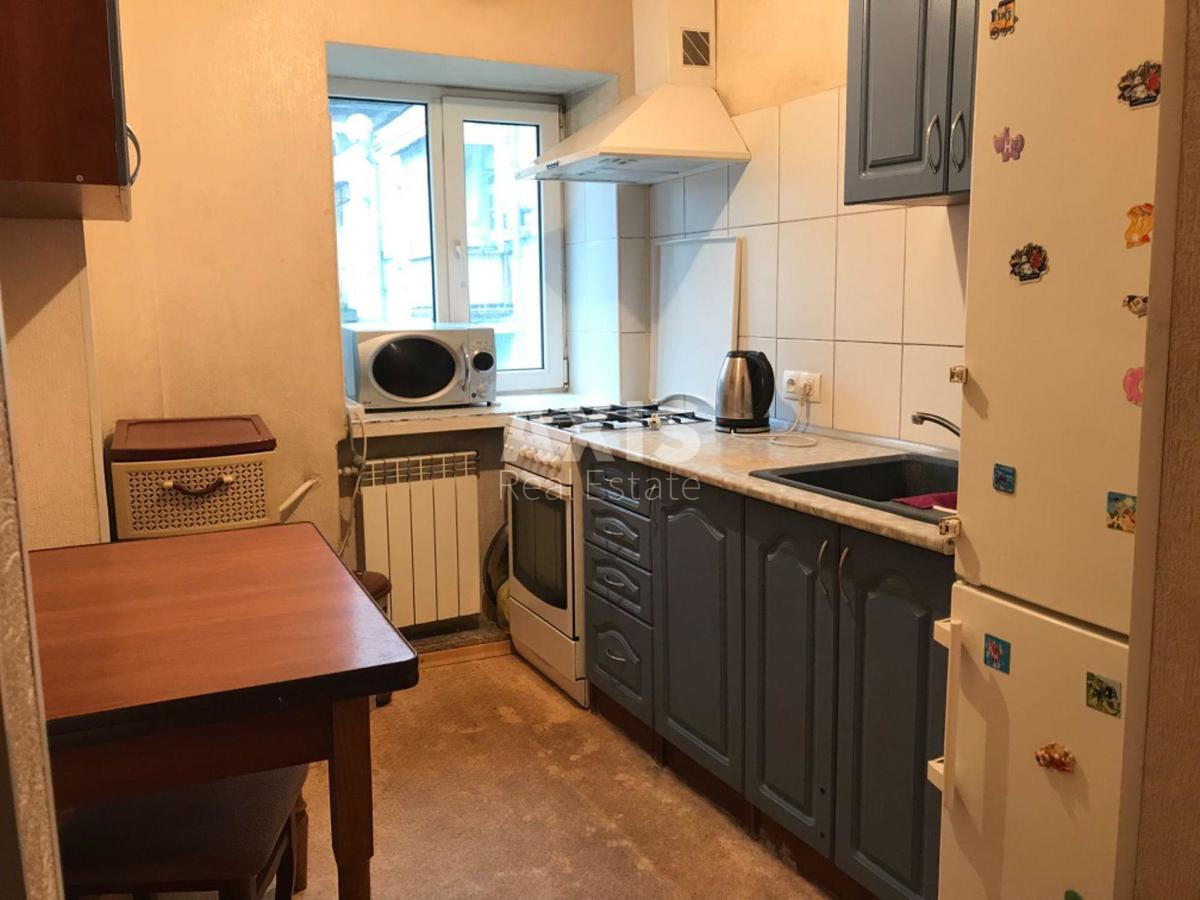 2k apartment vul. Antonovycha 103А