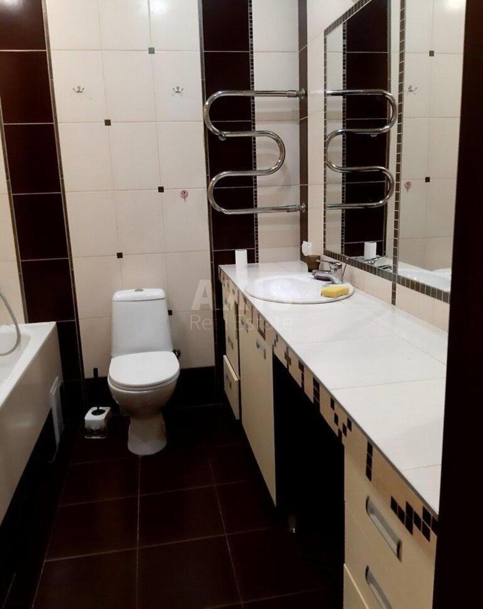 1k apartment vul. Gradyns'ka 74
