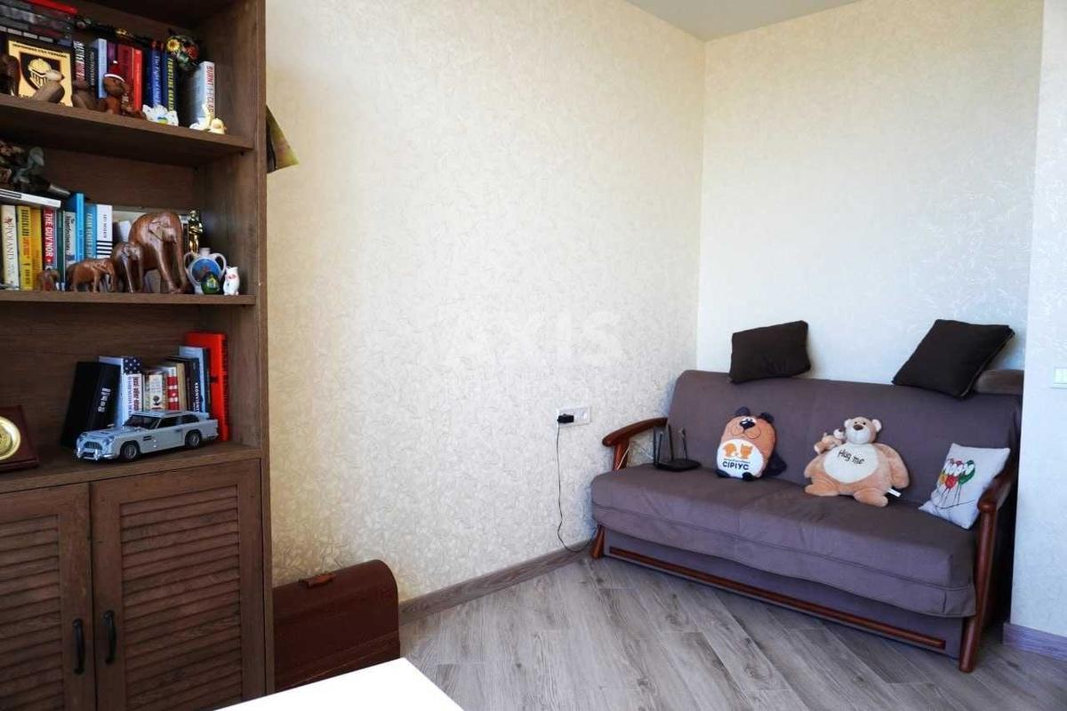 2k apartment vul. Kahovs'ka 585