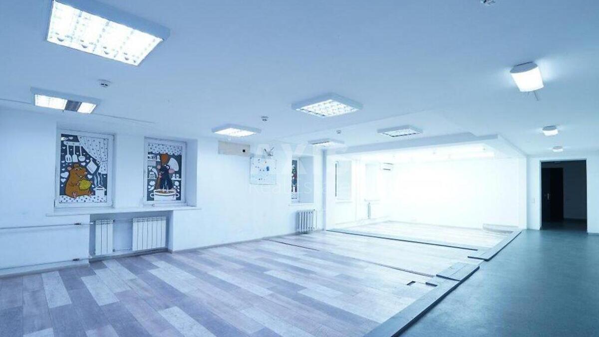 Office vul. Bul'varno-Kudrjavs'ka 45, 532m24