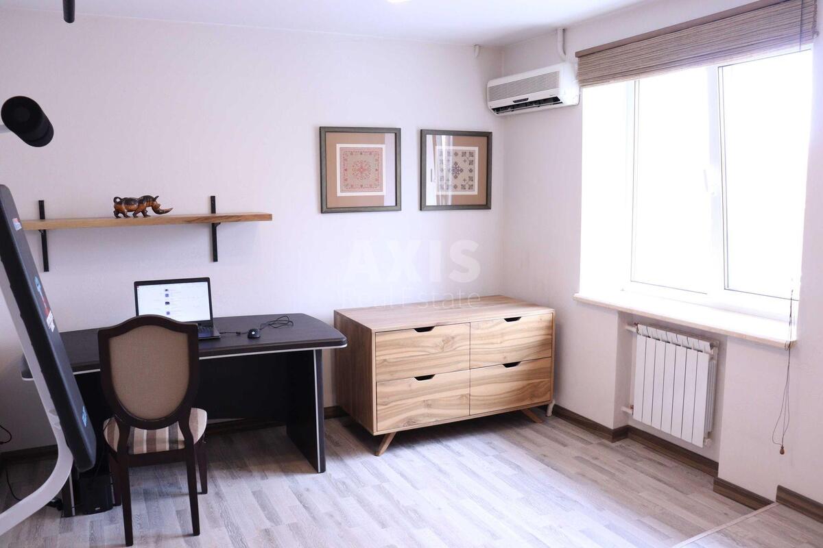 1k apartment pr-t Glushkova Akademika 225672911