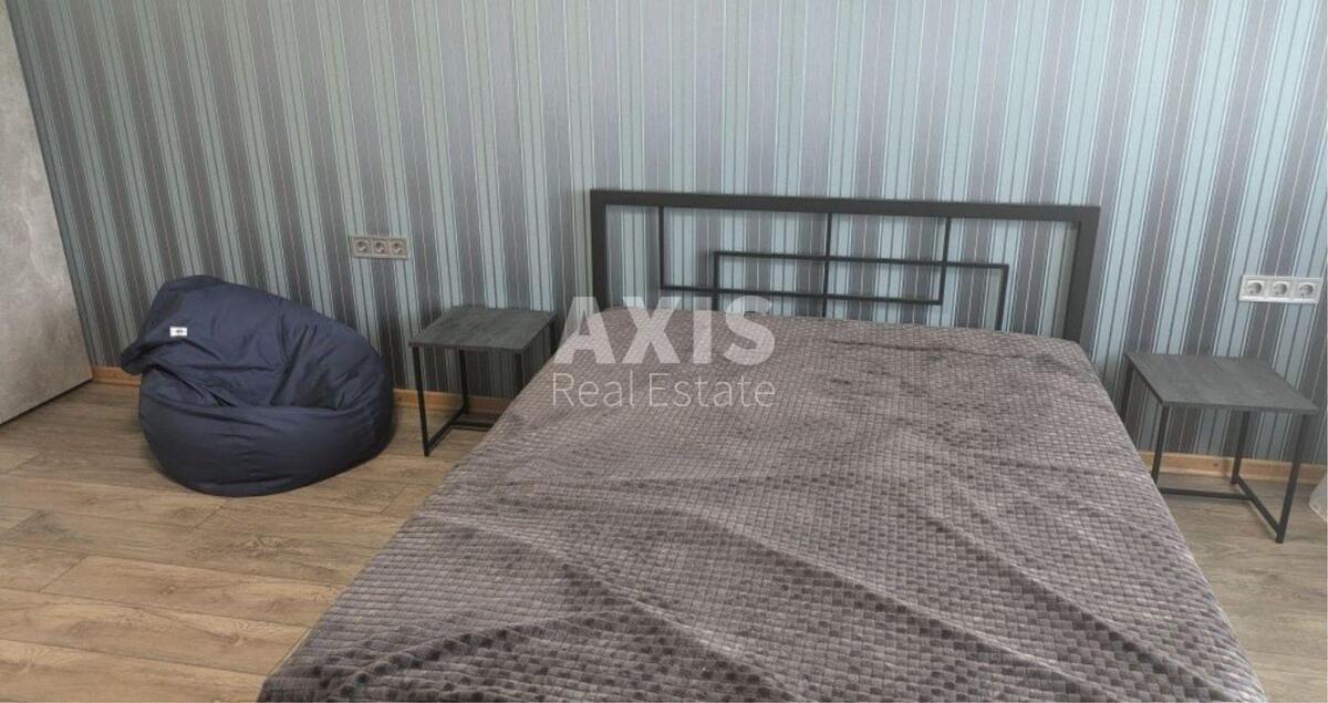 1k apartment vul. Myhajla Maksymovycha 3210