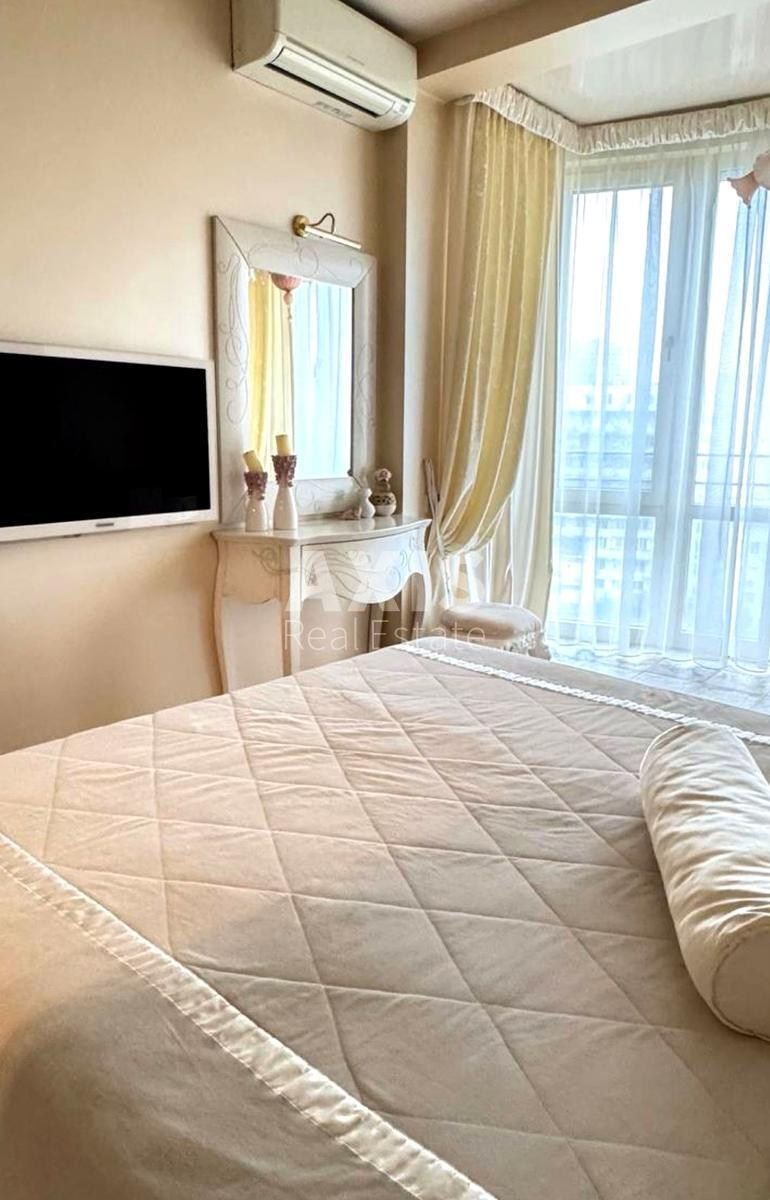 3k apartment vul. Mel'nykova 18Б6160313