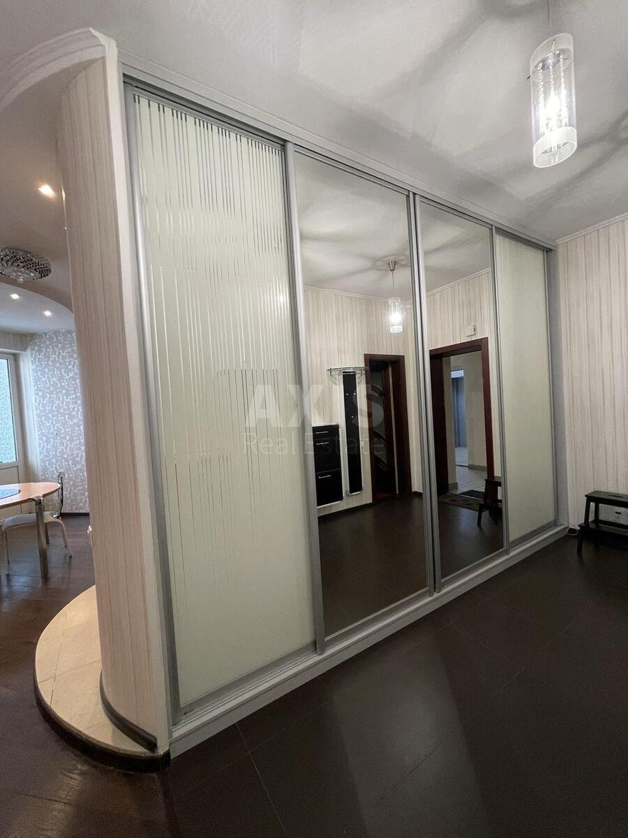 2k apartment vul. Rudans'kogo Stepana 3А1