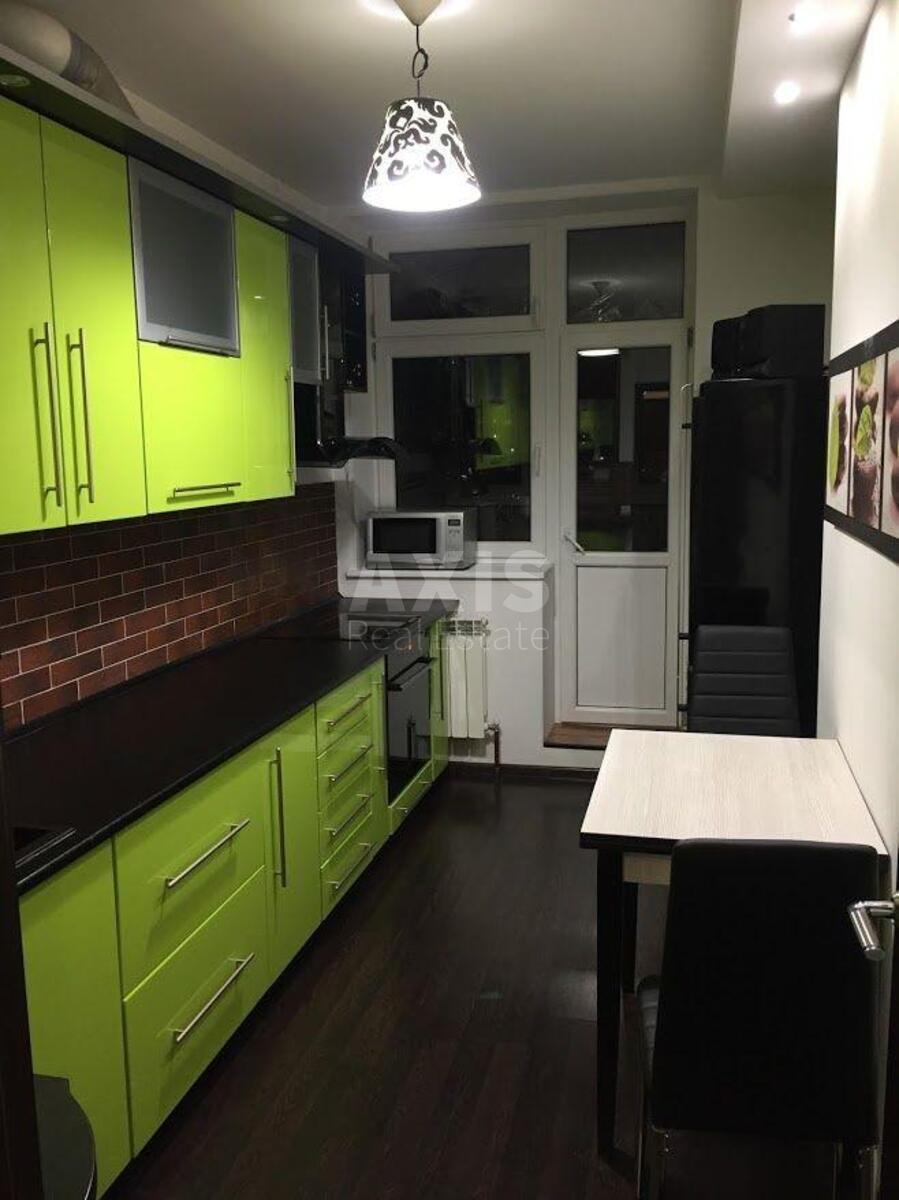 1k apartment vul. Petra Kalnyshevs'kogo 7