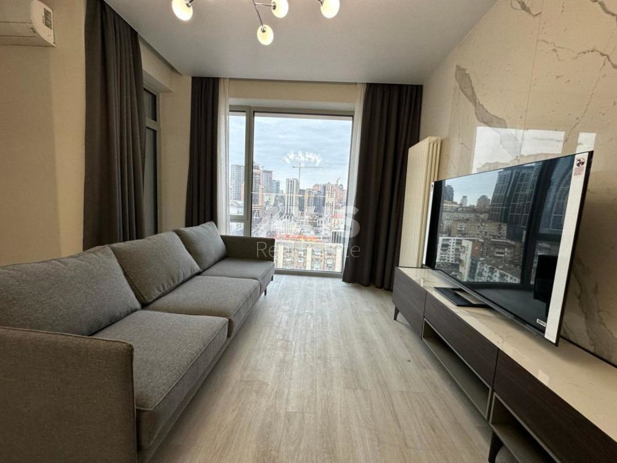 4k apartment vul. Antonovycha 118