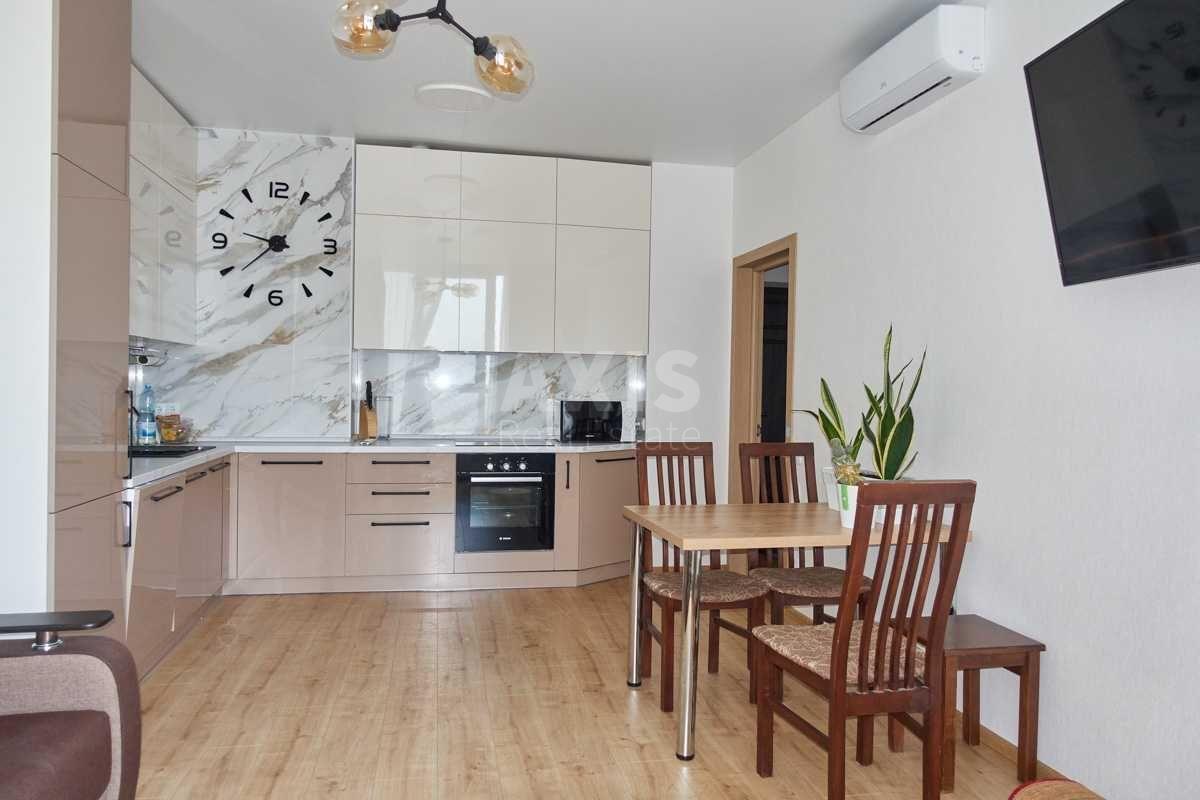 3k apartment vul. Jevgena Konoval'cja 44А