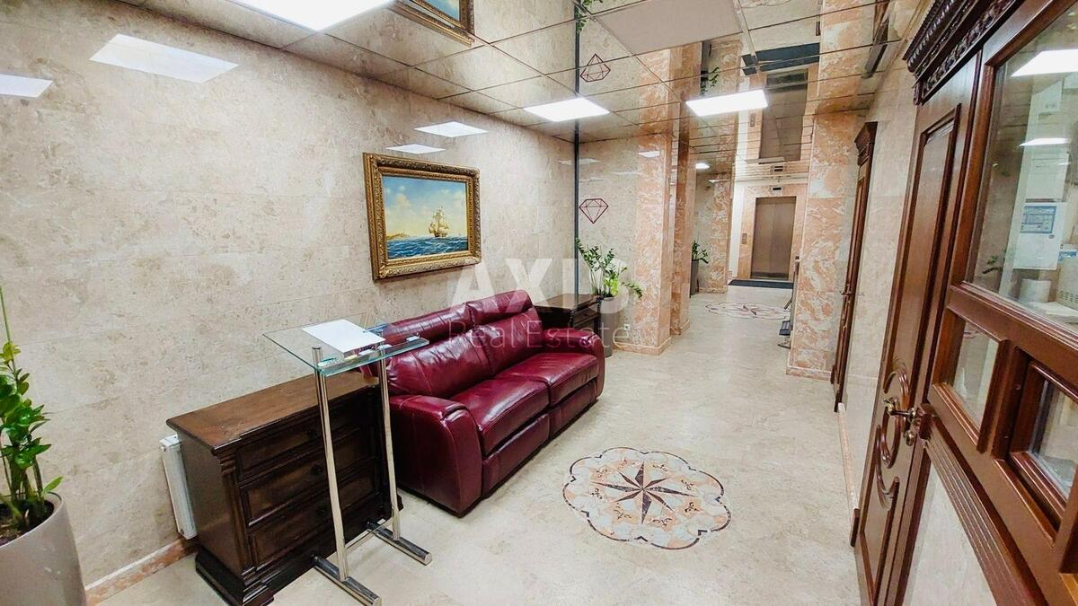 Офис спуск Крутой 7, 220м20