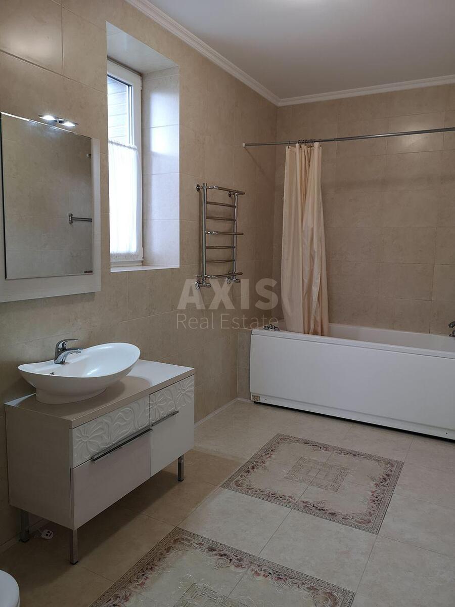 Офис ул. Толбухина 7, 290м28