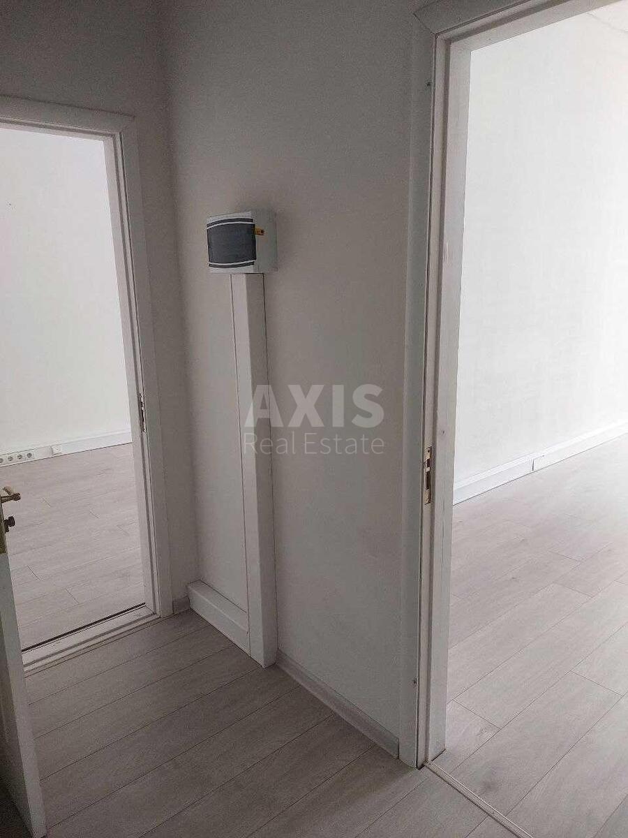 Office vul. Kutuzova 18/7, 40m22