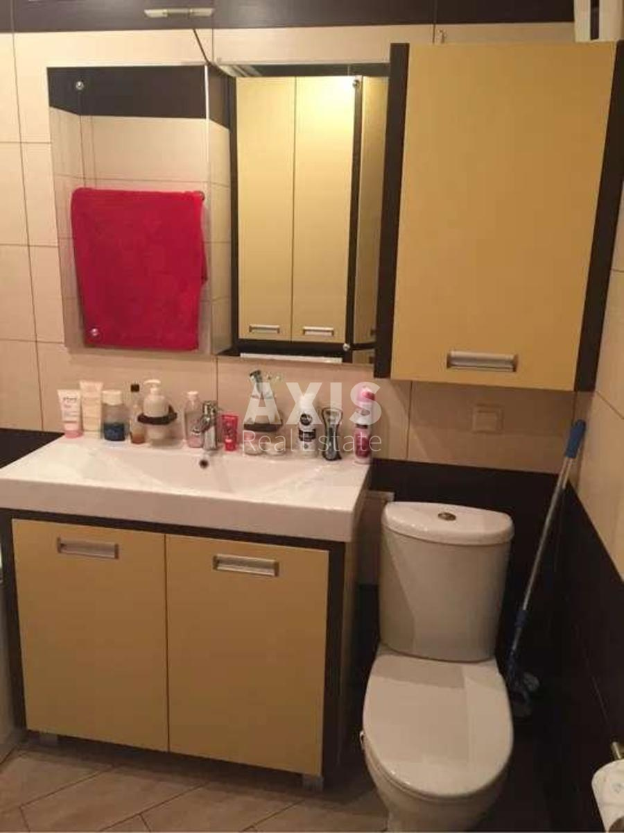3k apartment vul. Vyborz'ka 802