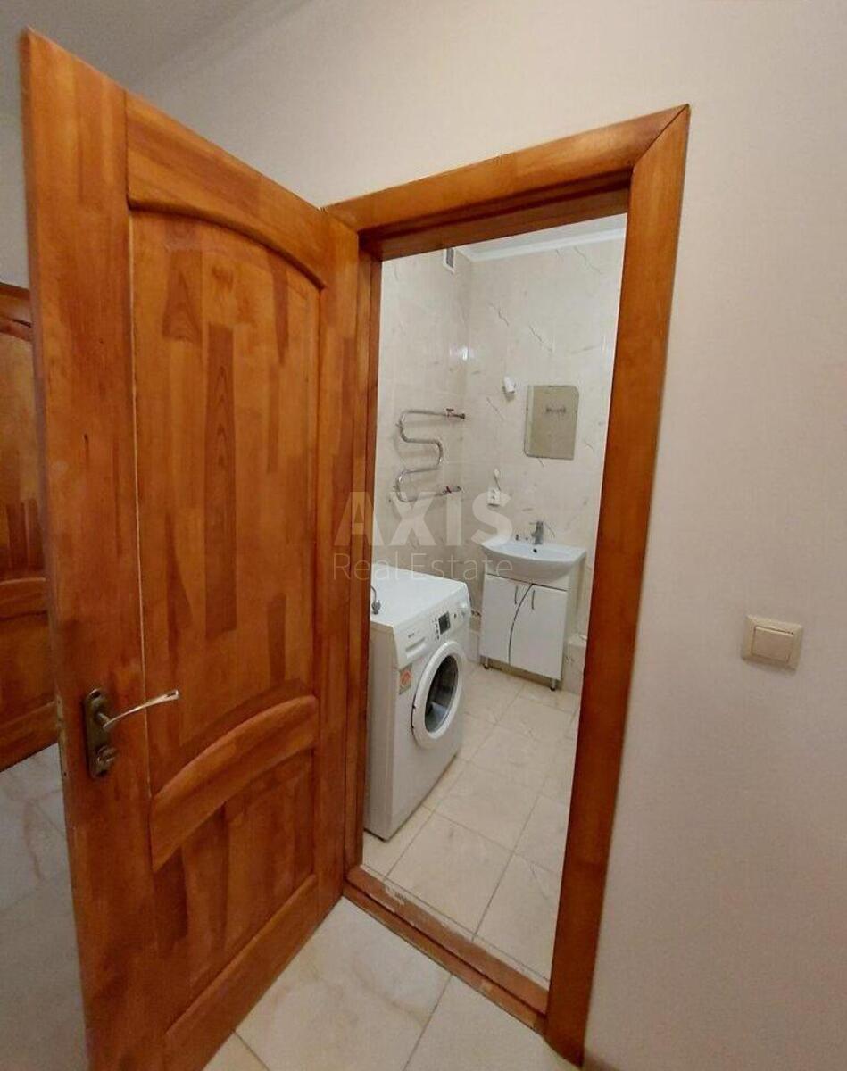 2k apartment vul. Shums'kogo Jurija 3Г631837