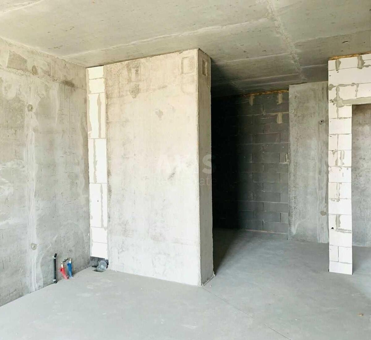 1k apartment nab. Dniprovs'ka 15Є627083