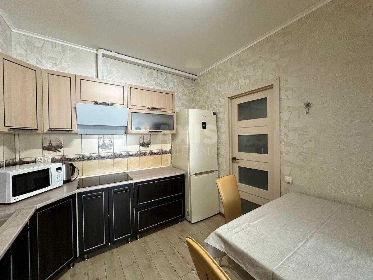 2k apartment vul. Klavdii'vs'ka 40