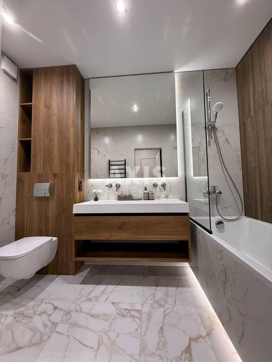 4k apartment vul. Rodyny Kristeriv 145813512