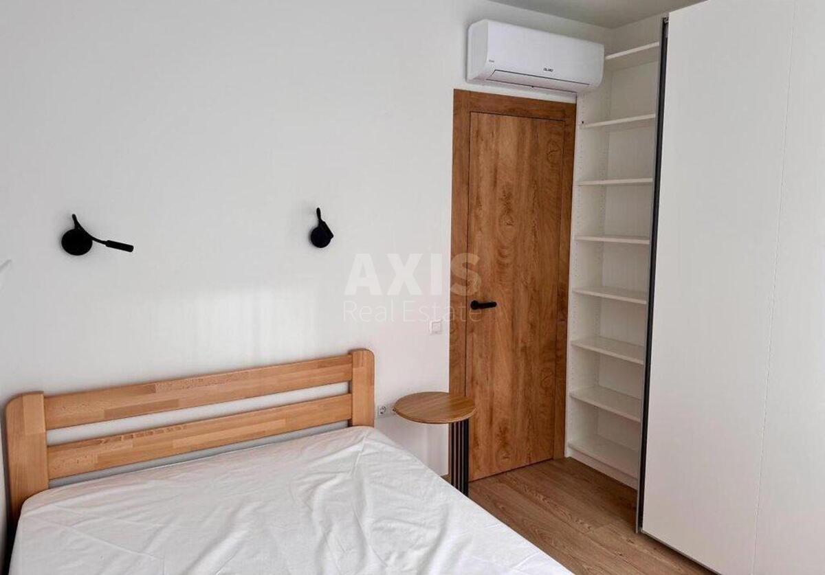 1k apartment vul. Saljutna 2Б, корп. 7630074