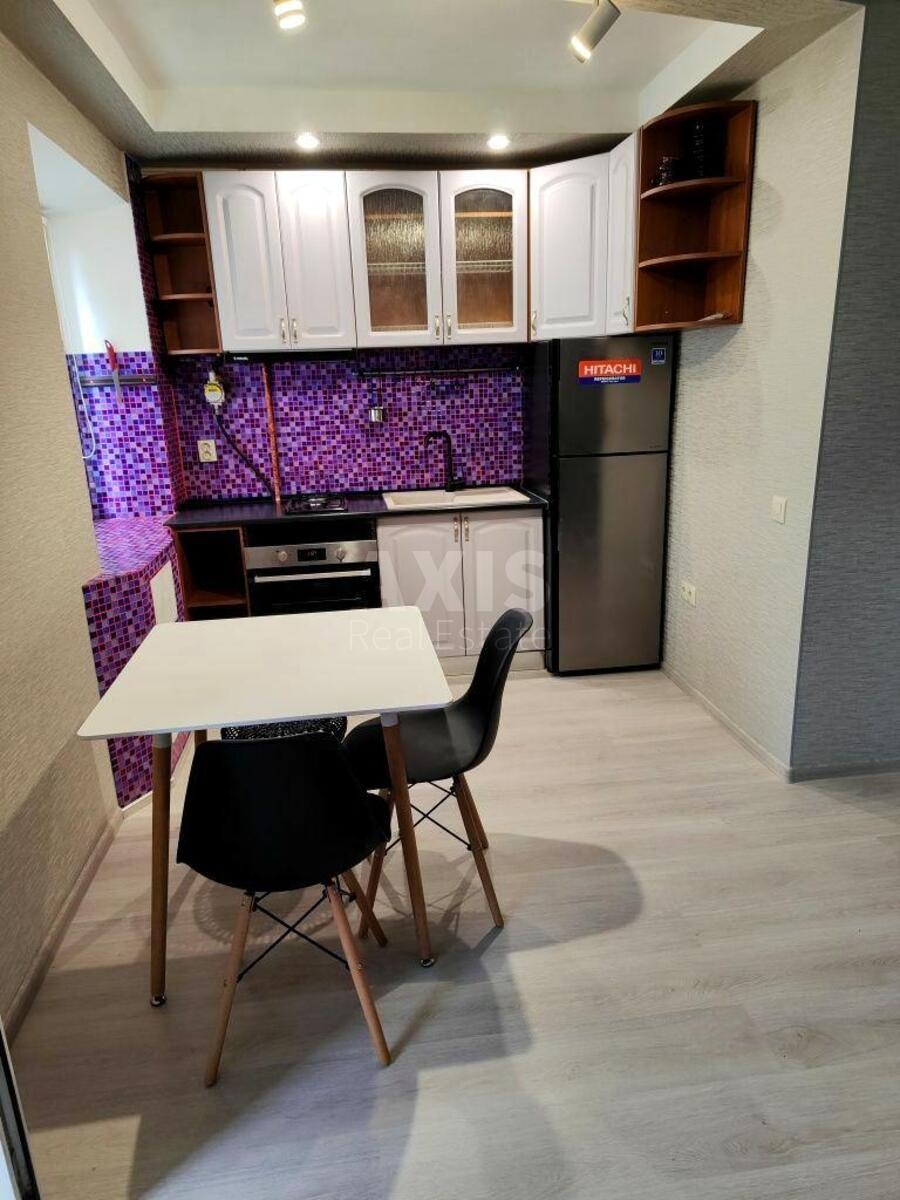 1k apartment vul. Degtjarivs'ka 2863286