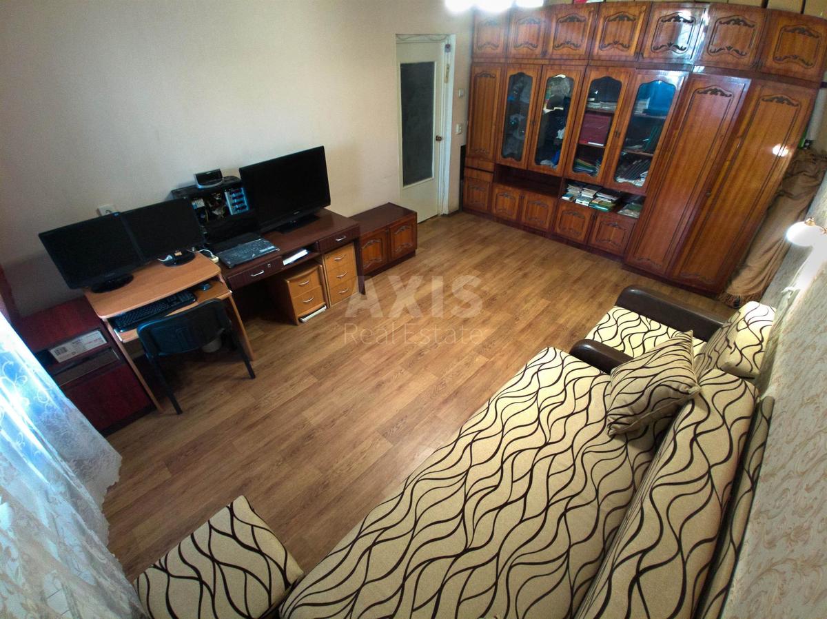1k apartment vul. Bal'zaka Onore de 630