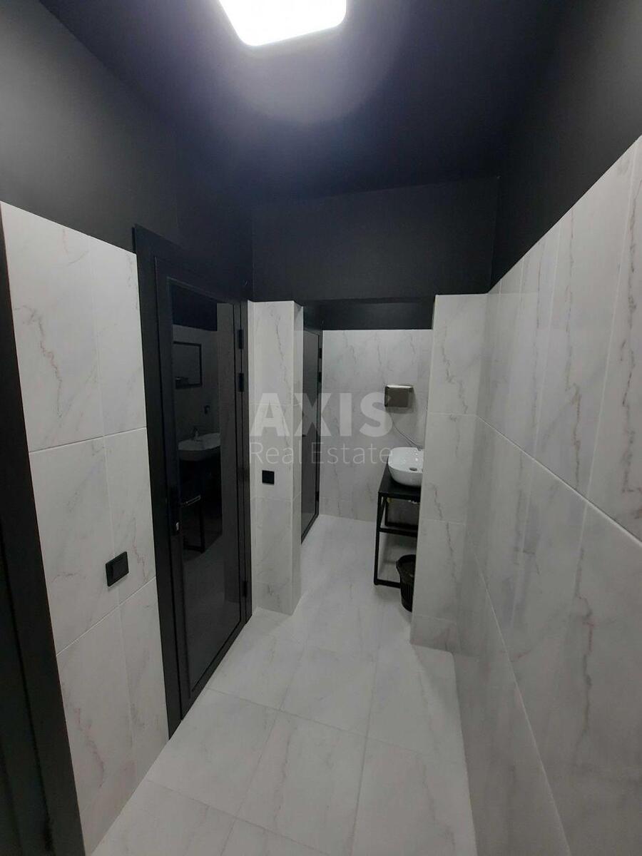 Office vul. Degtjarivs'ka 52, 506m28