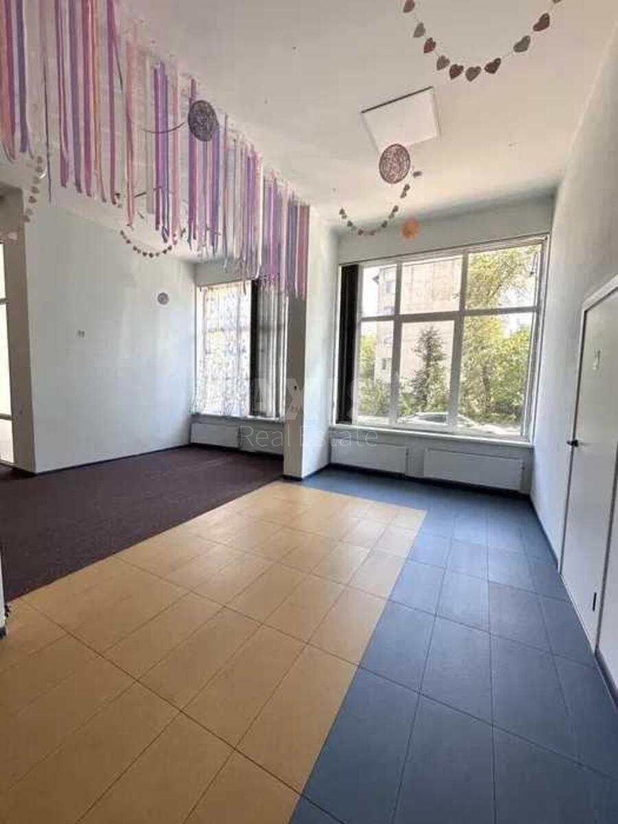 Объект торговли ул. Сикорского Игоря Авиаконструктора 1, 115м2639068