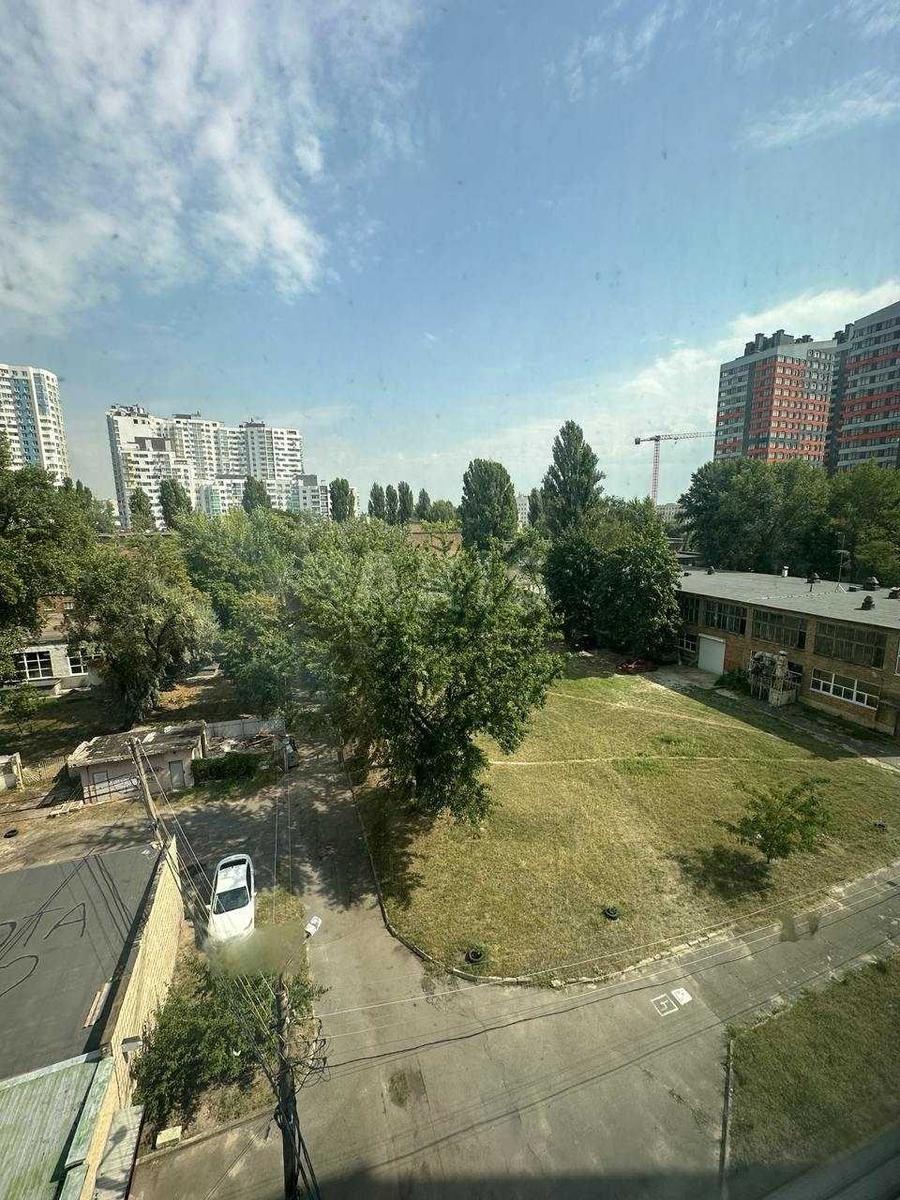 1k apartment vul. Kamianska 12710