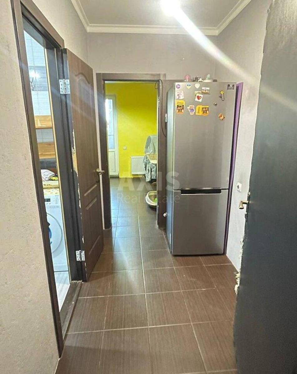 1k apartment vul. Zakrevs'kogo Mykoly 1010