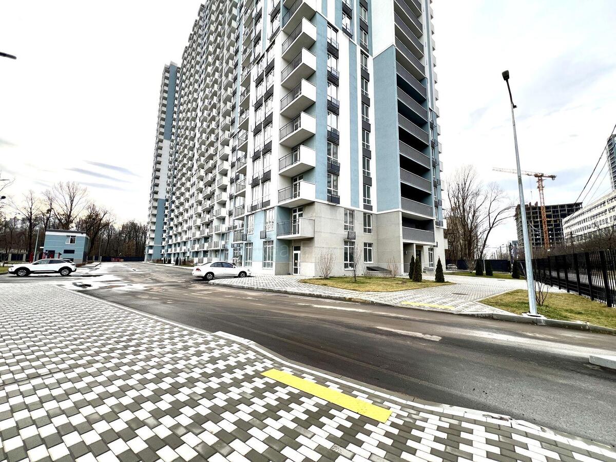 Trade object pr-t Glushkova Akademika 42, 59m26