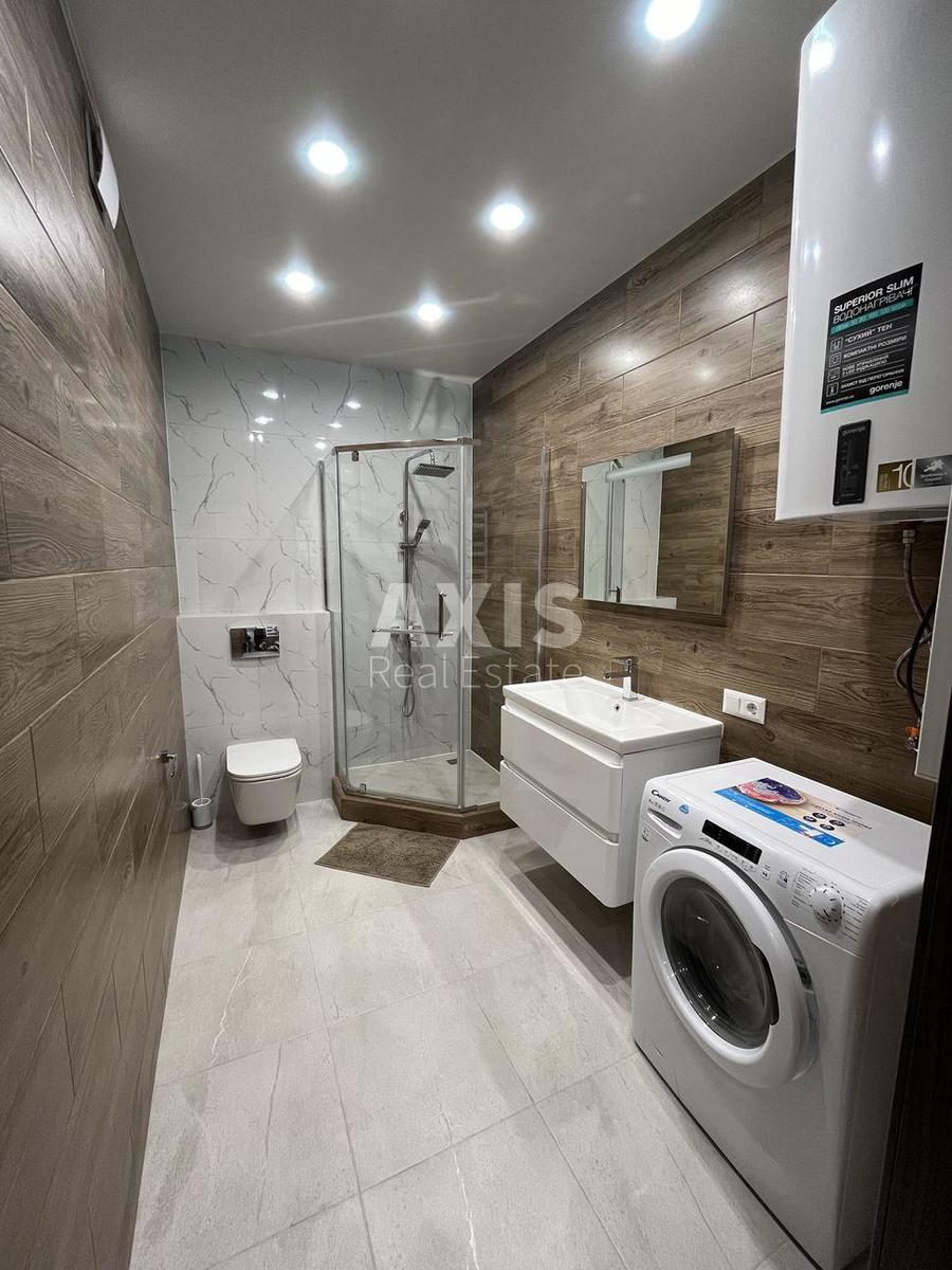 1k apartment vul. Sverstjuka Jevgena 45