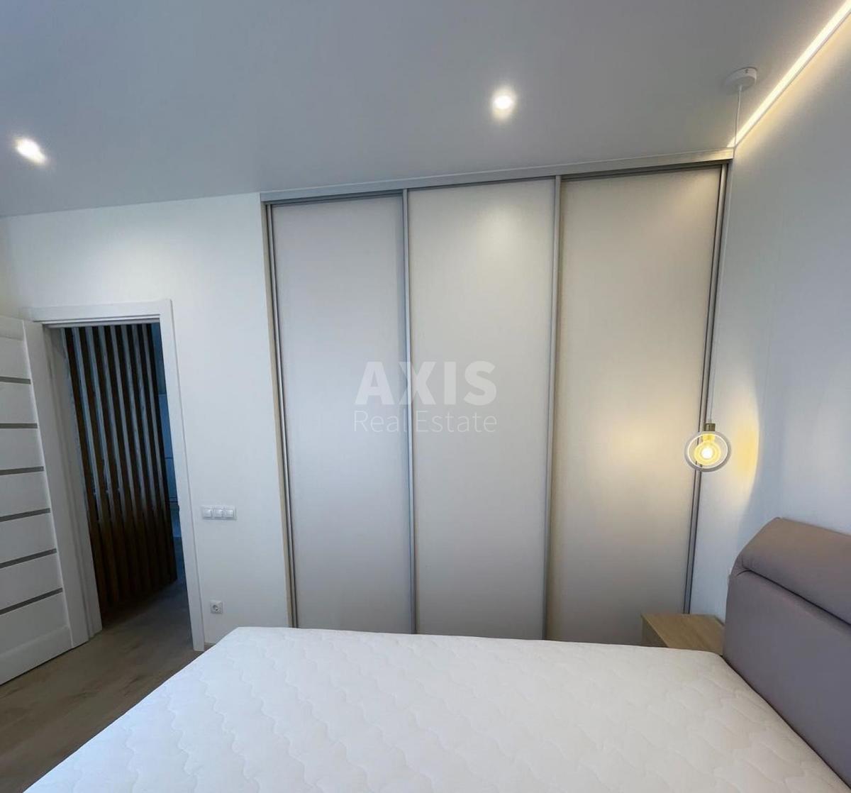 1k apartment nab. Dniprovs'ka 186