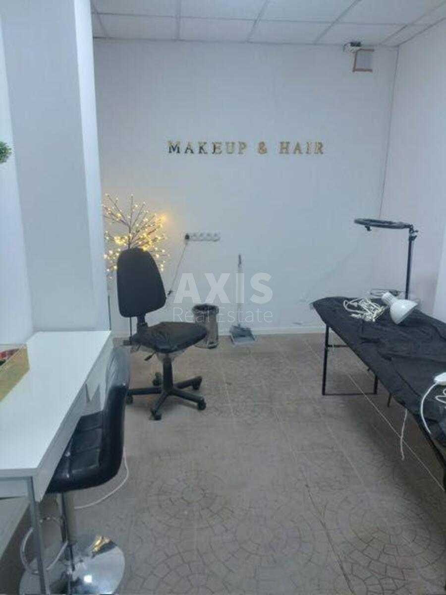 Office shose Harkivs'ke 19, 120m2