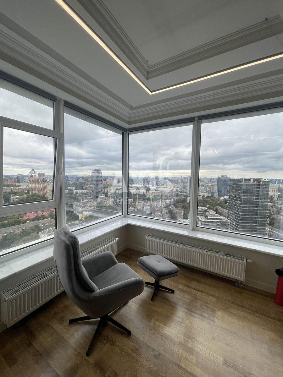 Office uzv. Klovs'kyj 7, 166m2552980