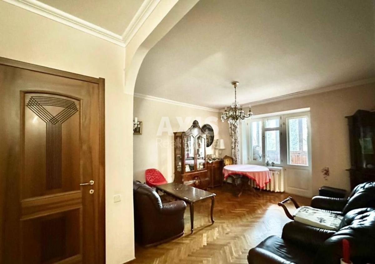 2k apartment uzv. Pechers'kyj 83