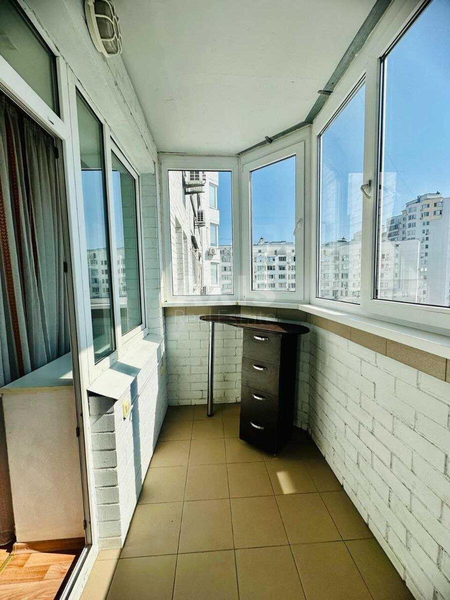 1k apartment pr-t Bazhana Mykoly 124