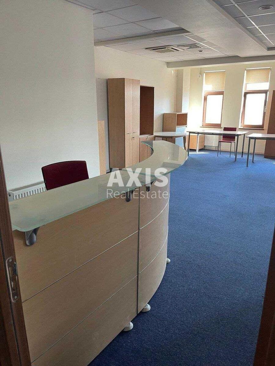 Office vul. Saksagans'kogo 40/85, 256m24
