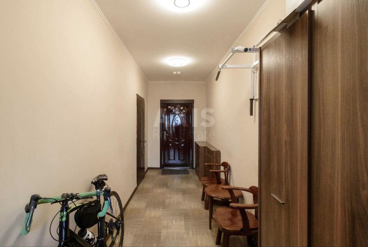 2k apartment vul. Urlivs'ka 23А5668010