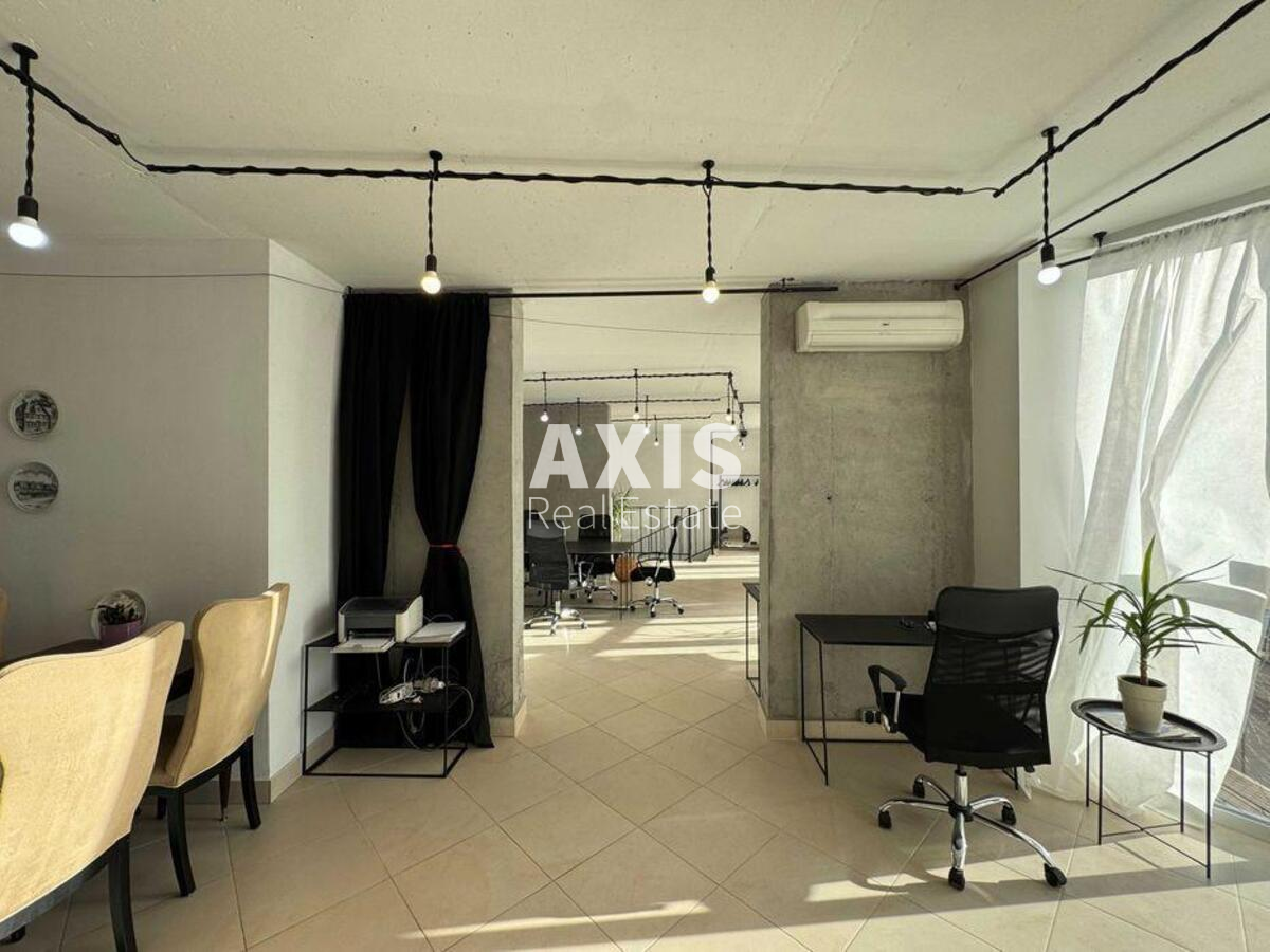 Office vul. Ahmatovoi' Anny 44, 120m2493671