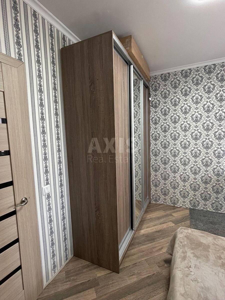 2k apartment vul. Horol's'ka 8/4575608