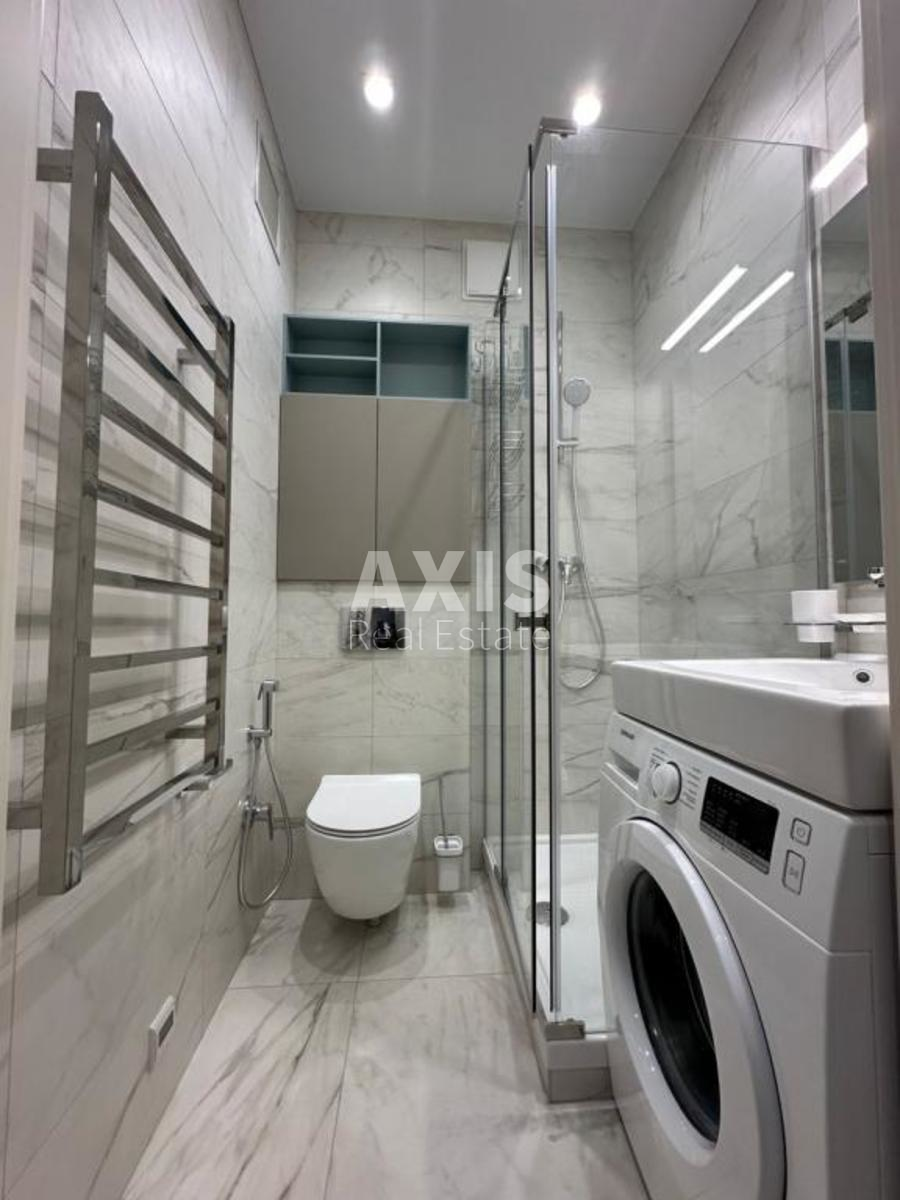 3k apartment vul. Antonovycha 1182