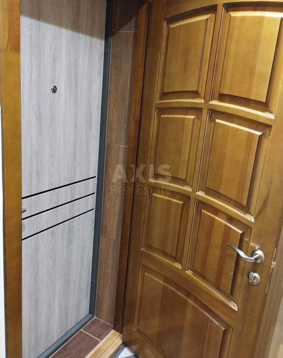 1k apartment vul. Antonovycha 170/1726371214