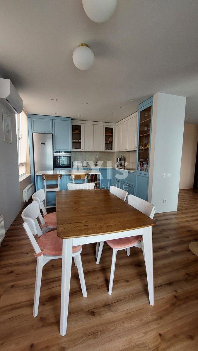 3k apartment vul. Saljutna 2Б0