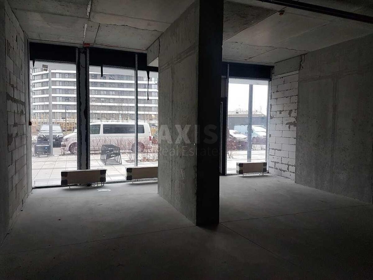 Trade object nab. Dniprovs'ka 15, 91m22